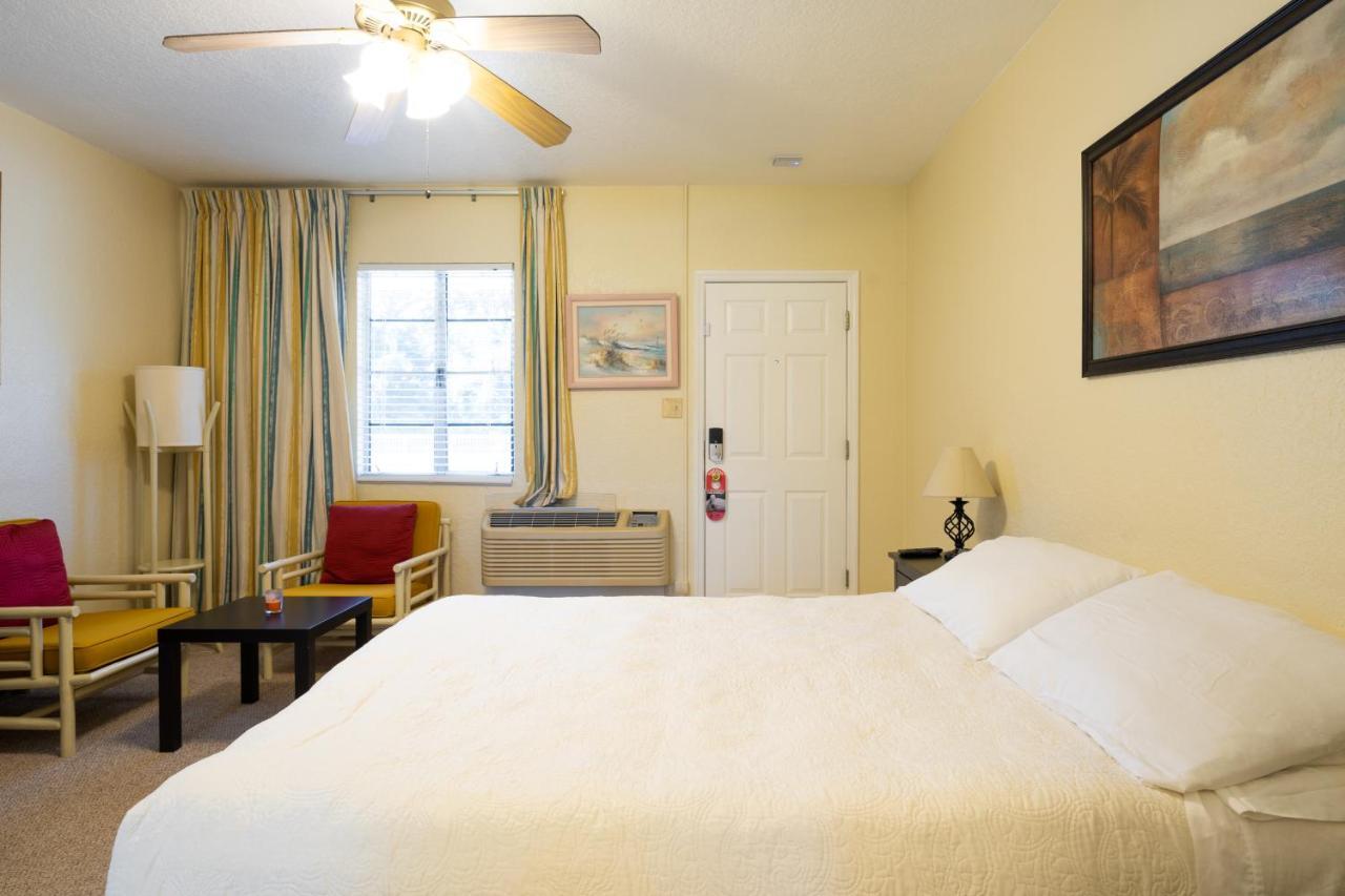 Mar Bay Exclusive Suites Safety Harbor Bagian luar foto