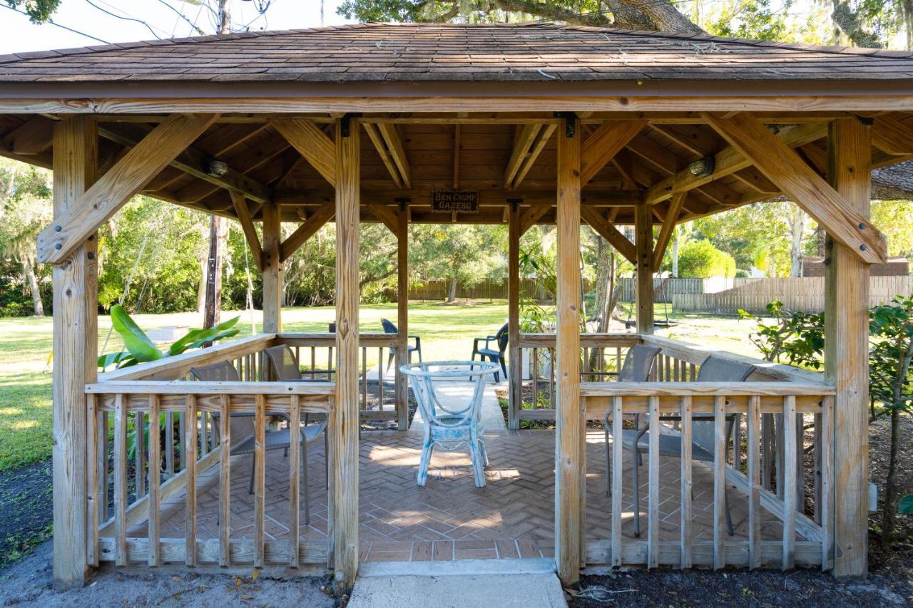 Mar Bay Exclusive Suites Safety Harbor Bagian luar foto