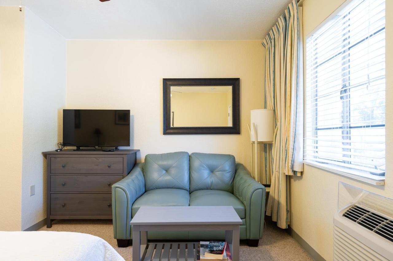 Mar Bay Exclusive Suites Safety Harbor Bagian luar foto