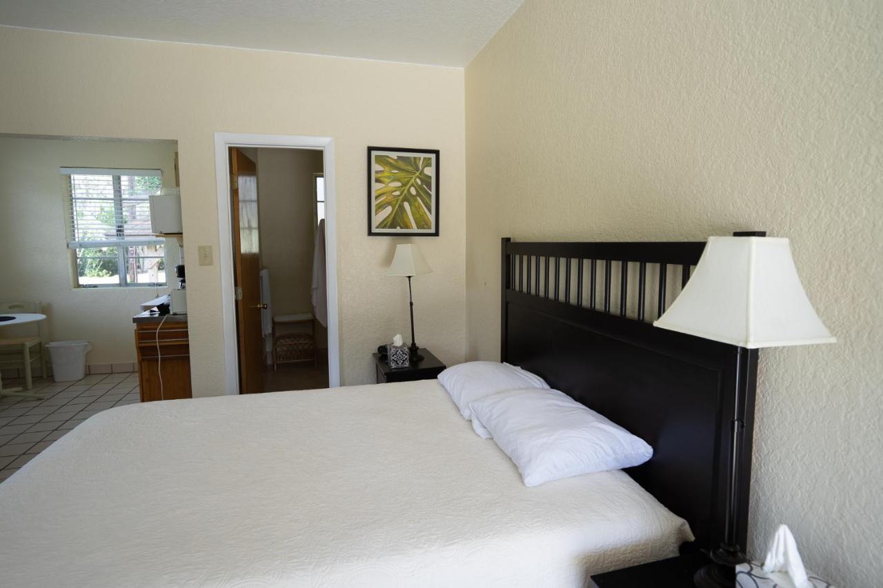 Mar Bay Exclusive Suites Safety Harbor Bagian luar foto