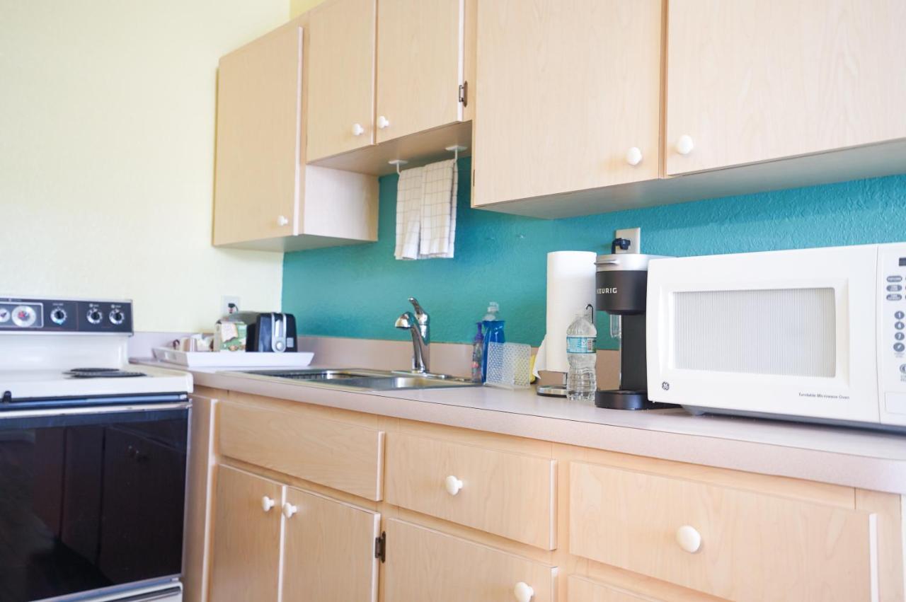 Mar Bay Exclusive Suites Safety Harbor Bagian luar foto